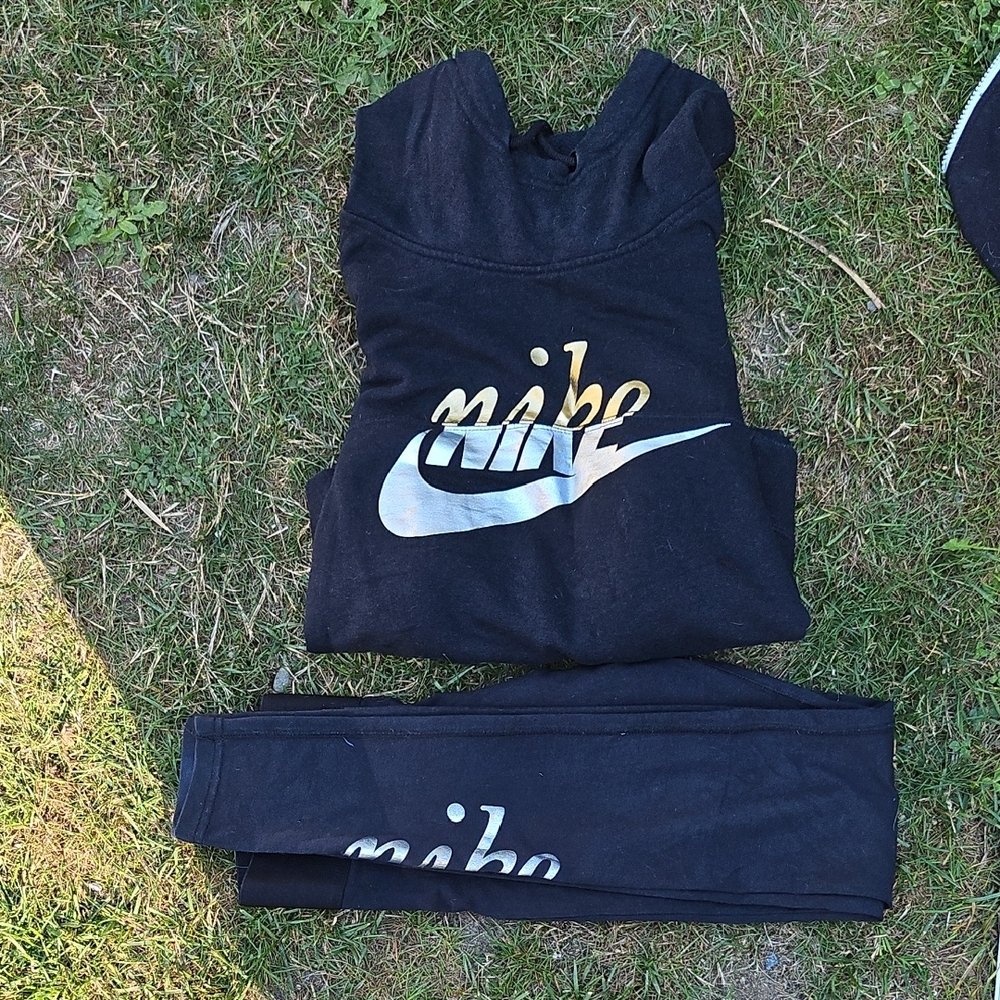Nike Black Leggings And Crop Hoodie with Silver Logo